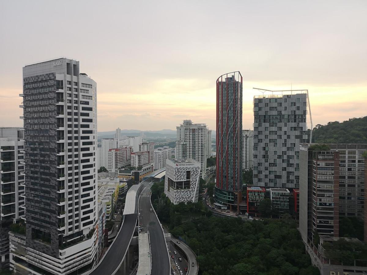 Loft Signature Executive Suite Empire City Petaling Jaya Bagian luar foto
