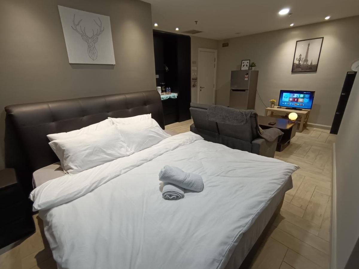 Loft Signature Executive Suite Empire City Petaling Jaya Bagian luar foto