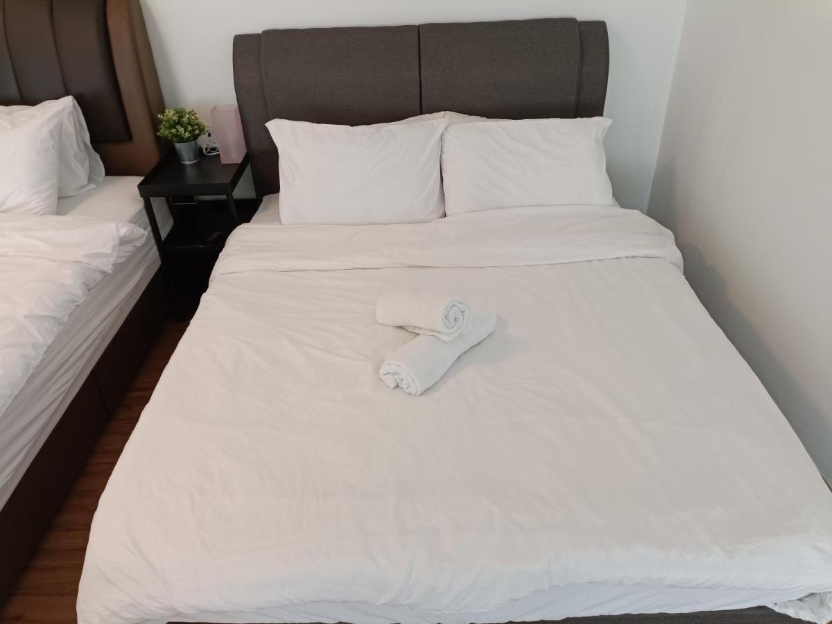 Loft Signature Executive Suite Empire City Petaling Jaya Bagian luar foto