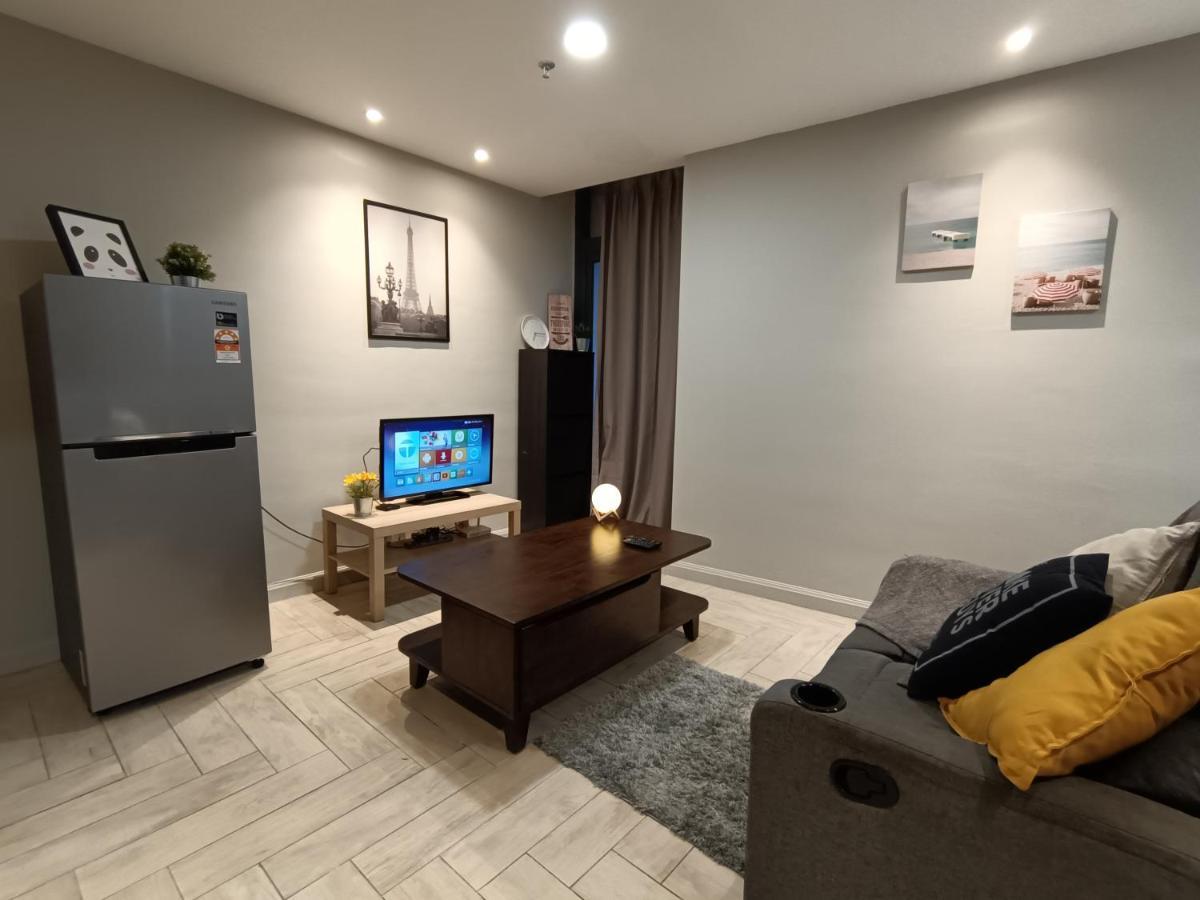 Loft Signature Executive Suite Empire City Petaling Jaya Bagian luar foto