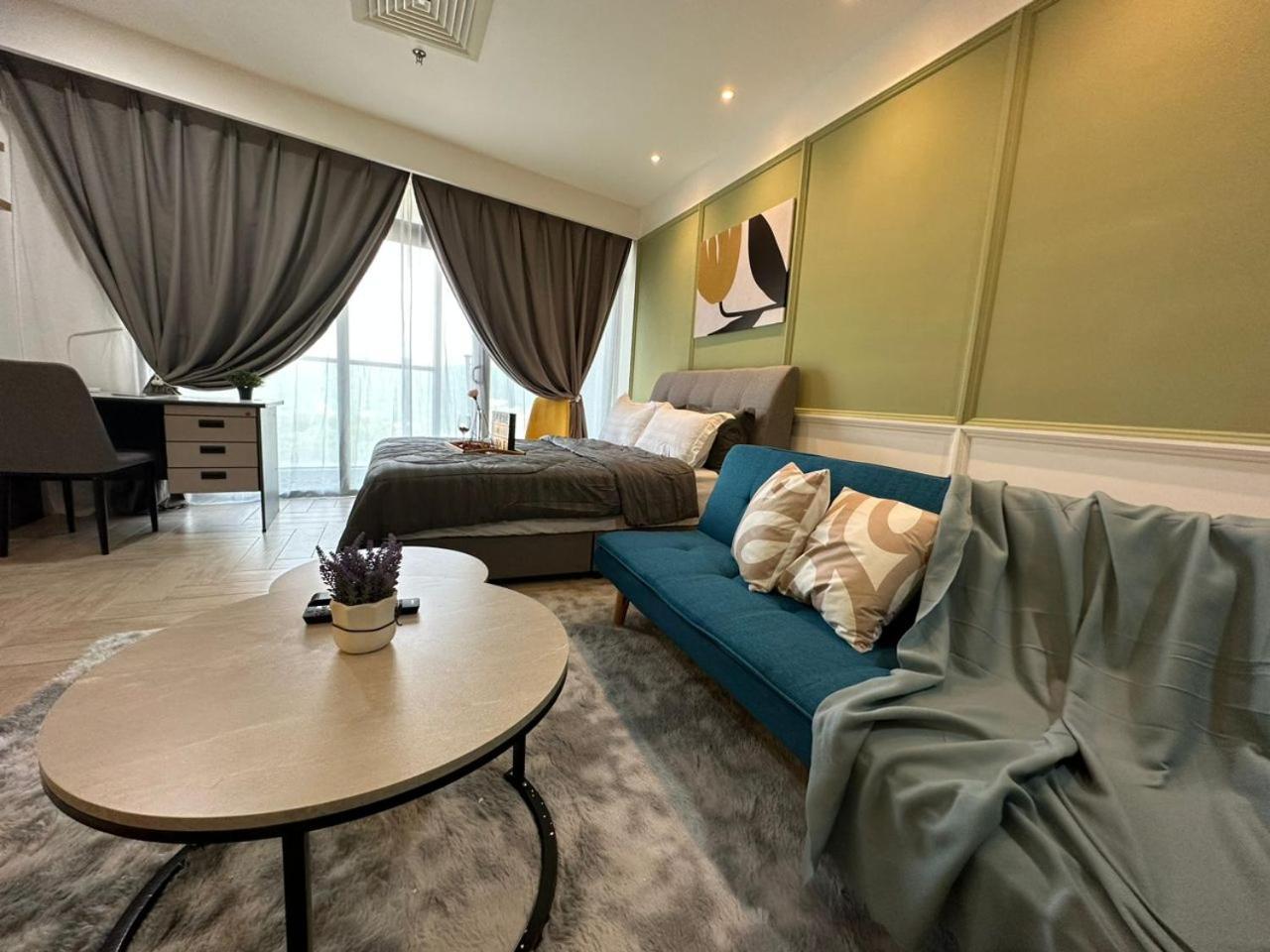 Loft Signature Executive Suite Empire City Petaling Jaya Bagian luar foto